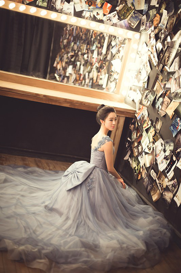孟真魅力无限婚纱写真曝光(4)