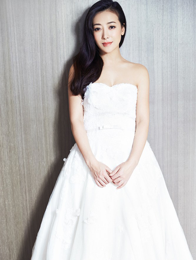 陈紫函《新娘Brides》最新杂志大片(5)