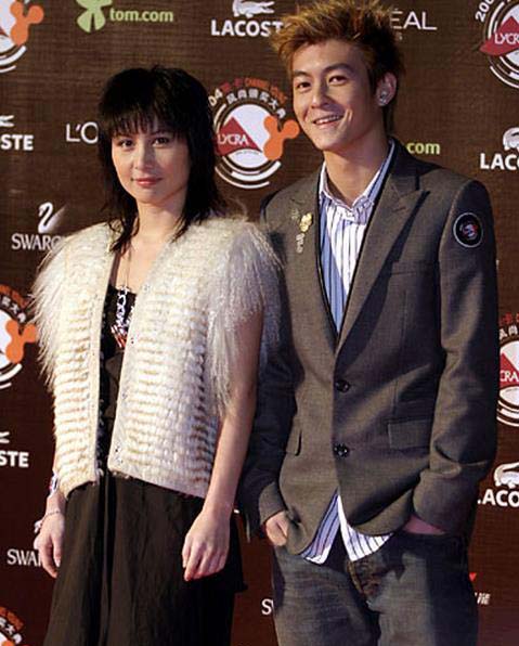 贾玲领衔为人仗义替朋友解围的10大女汉子(3)