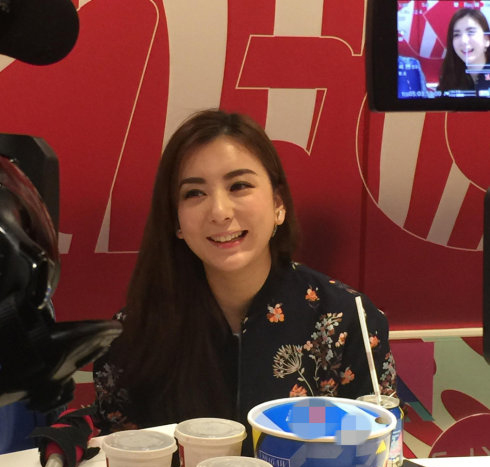 没PS不能活？郭富城网红女友方媛本尊与照片差距大