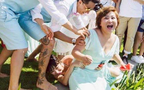 贾玲领衔为人仗义替朋友解围的10大女汉子