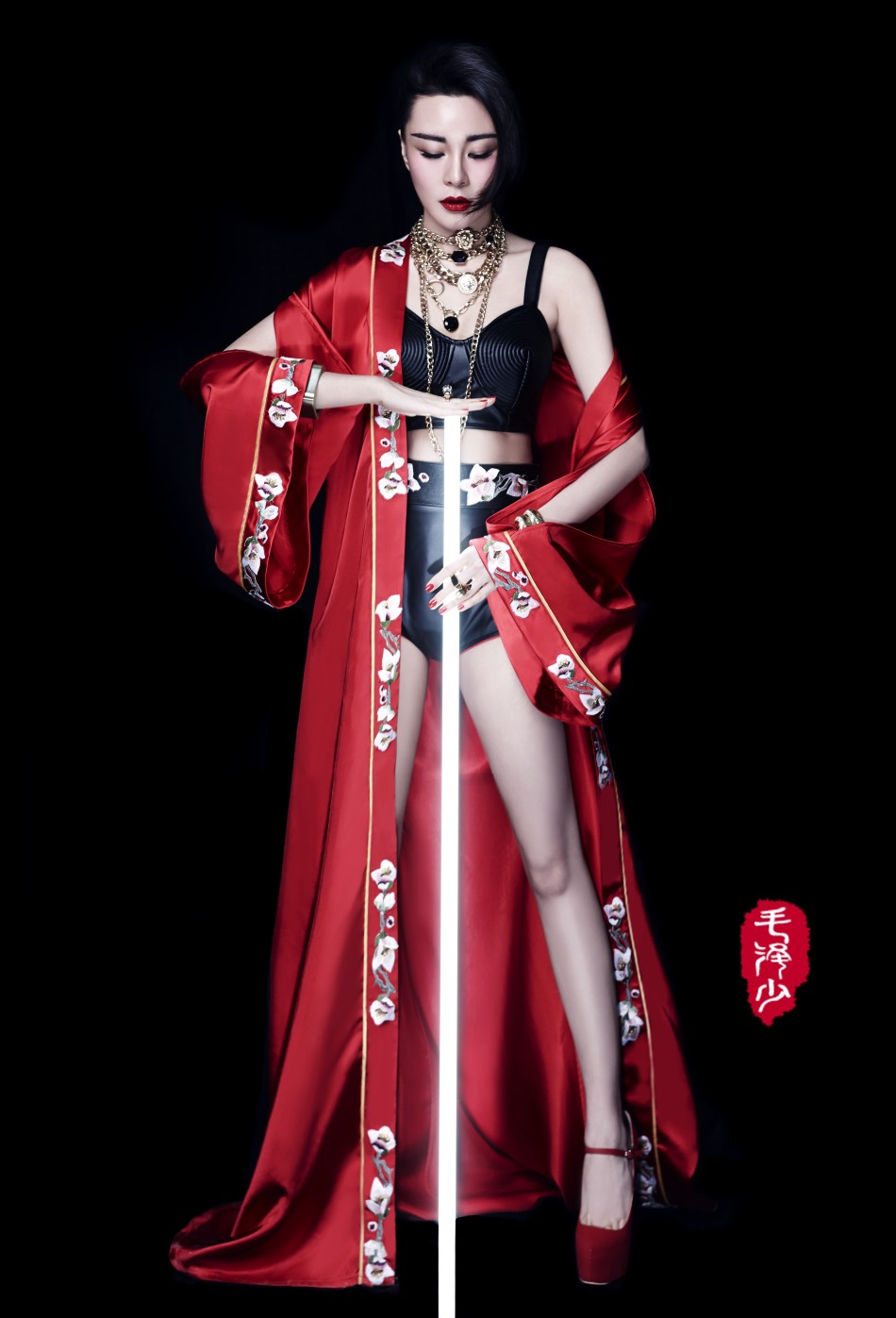 毛泽少性感中国电子性感风尚写真大片(4)