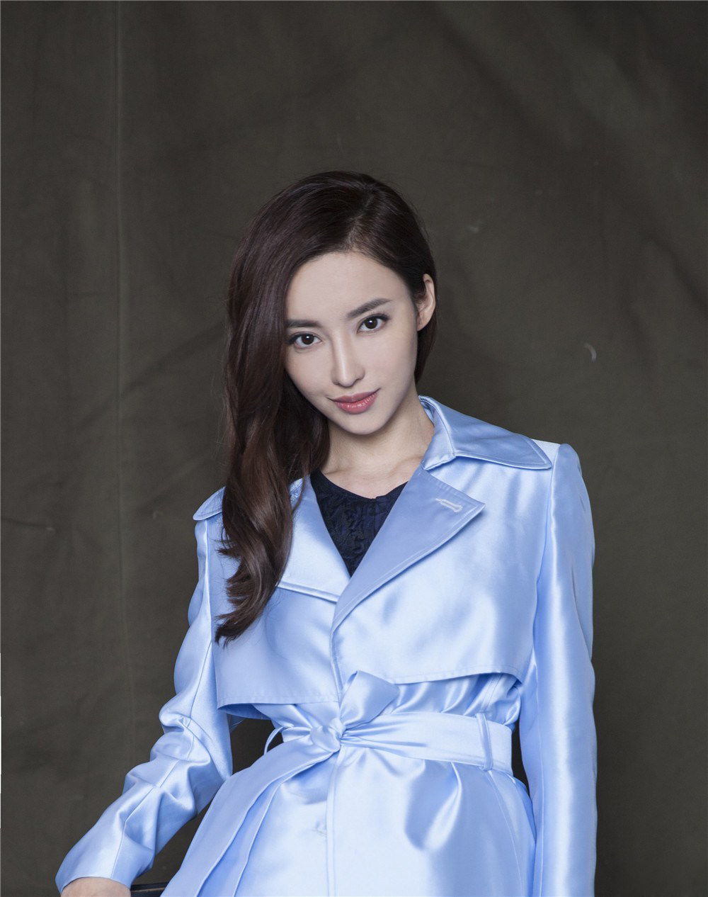刘凡菲气质佳人柔美干练写真展OL风(4)