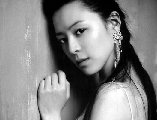 范冰冰领衔在女神和村妇间自由转换的十大女星(8)