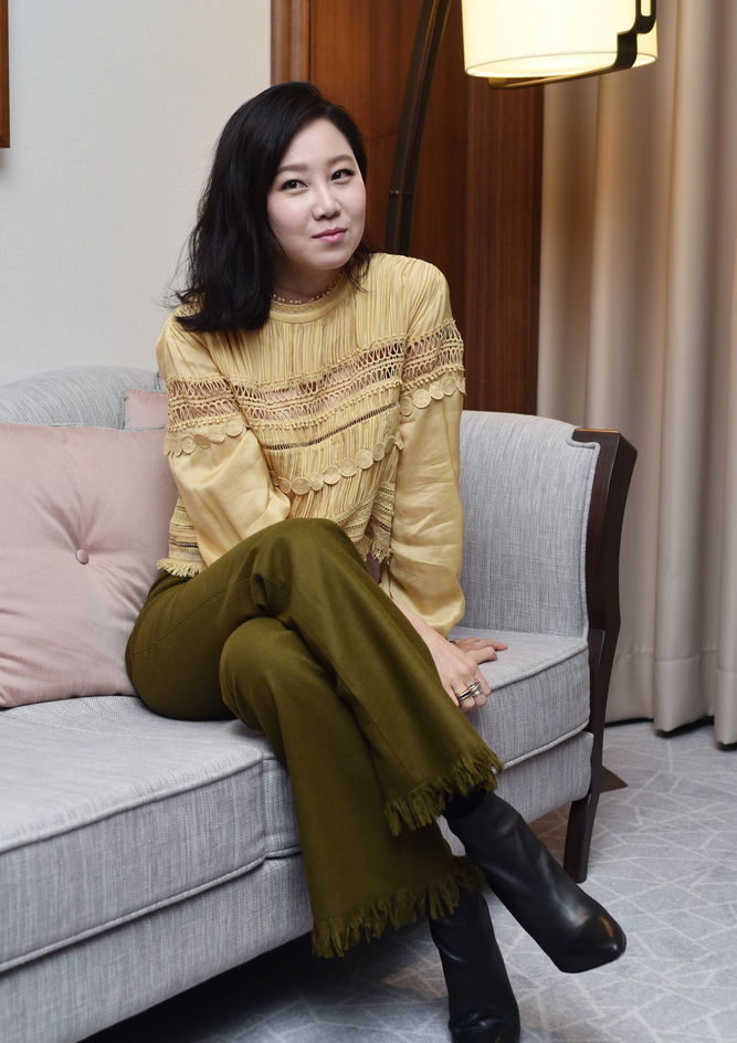 孔晓振优雅女性魅力写真曝光(3)