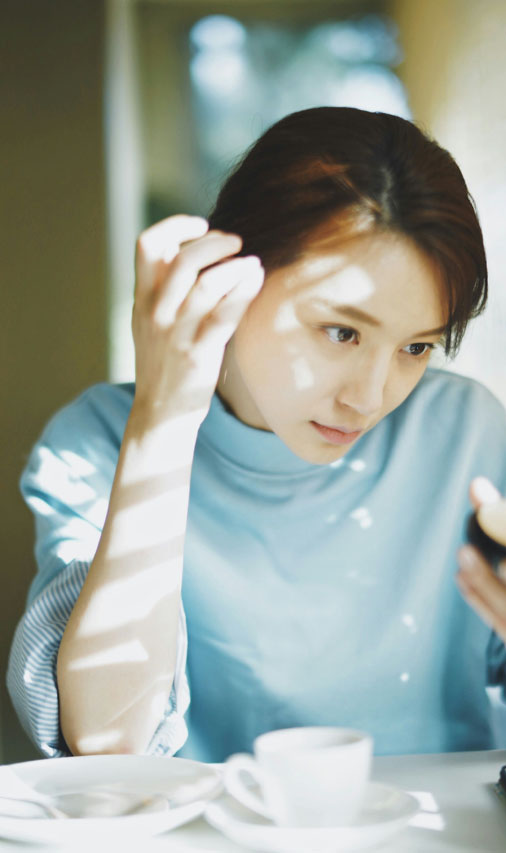 施诗淡妆清新气质美照