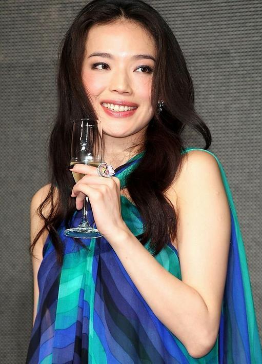 明星互撕!盘点被挖黑历史打脸的10大明星(6)