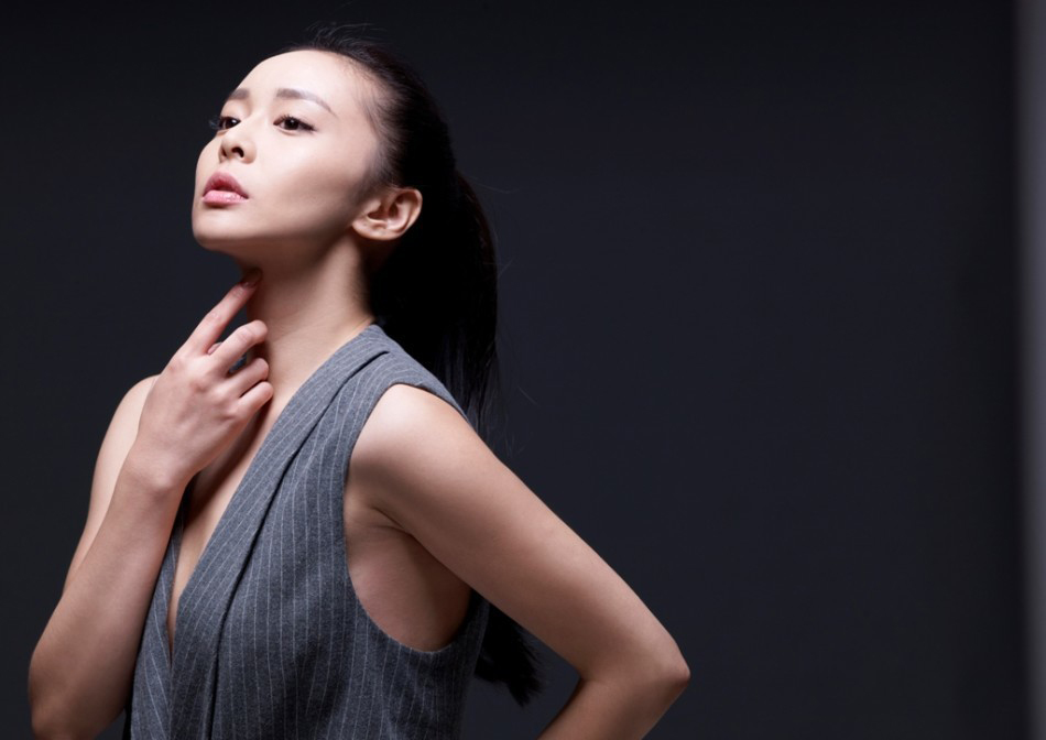 高叶时尚亮丽精致妆容魅力动人写真(5)