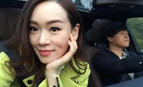 扒扒港姐冠军杨思琦从一线花旦沦为啤酒妹幕后隐情(7)
