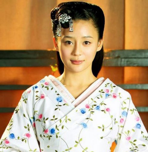 扒扒长得“丑”却演倾国倾城美女的10大女星(9)