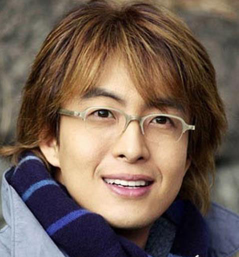 扒扒长相一般却被脑残捧上天的10大男星(4)