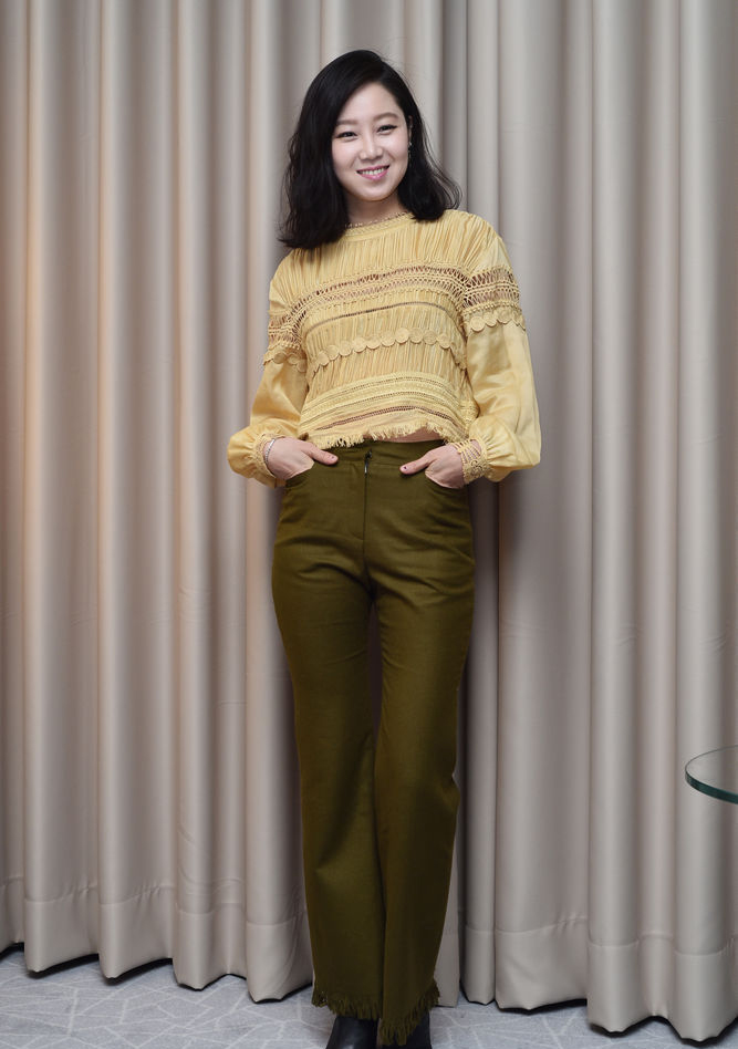孔晓振优雅女性魅力写真曝光