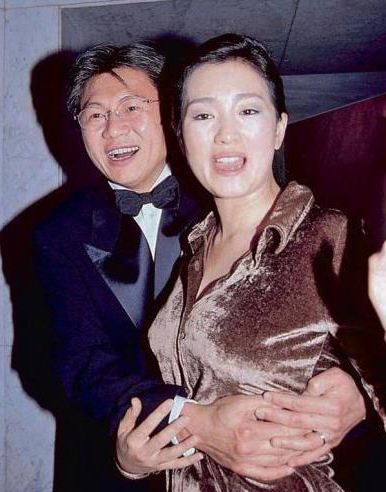 为何是TA?袁弘领衔莫名其妙就结了婚的10大明星(4)