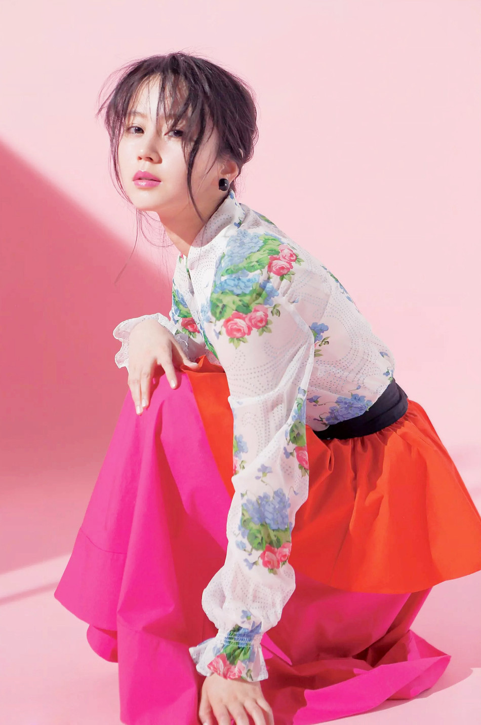 堀北真希粉装出镜少女气息十足(2)
