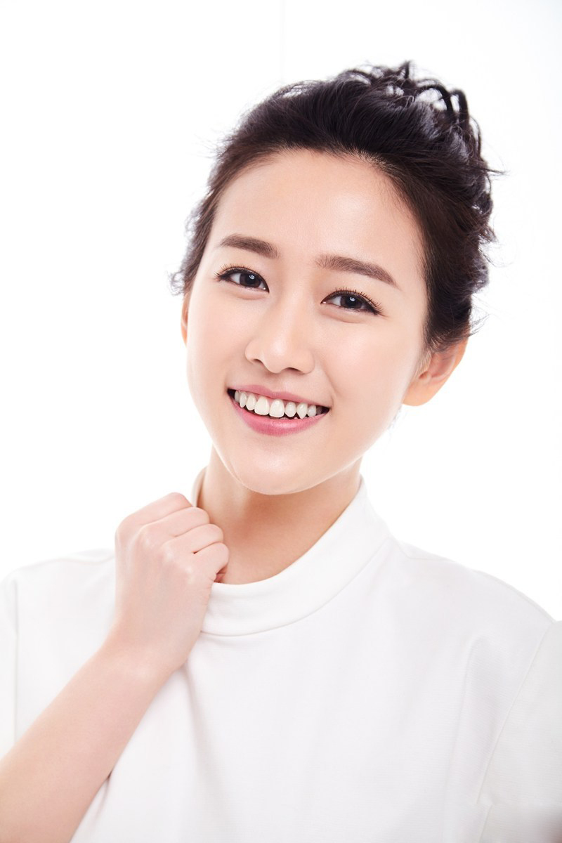 刘美含清纯甜美可爱写真曝光(3)