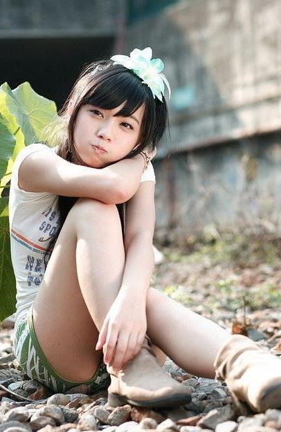 扒一扒黑涩会美眉成员之生存现状(16)