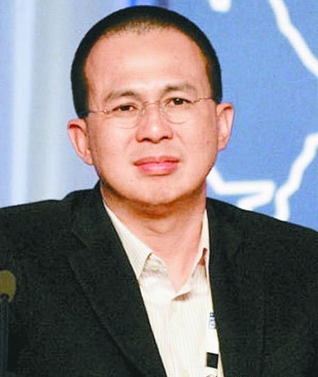 又结新欢？有钱任性的李泽楷换女友速度不输王思聪