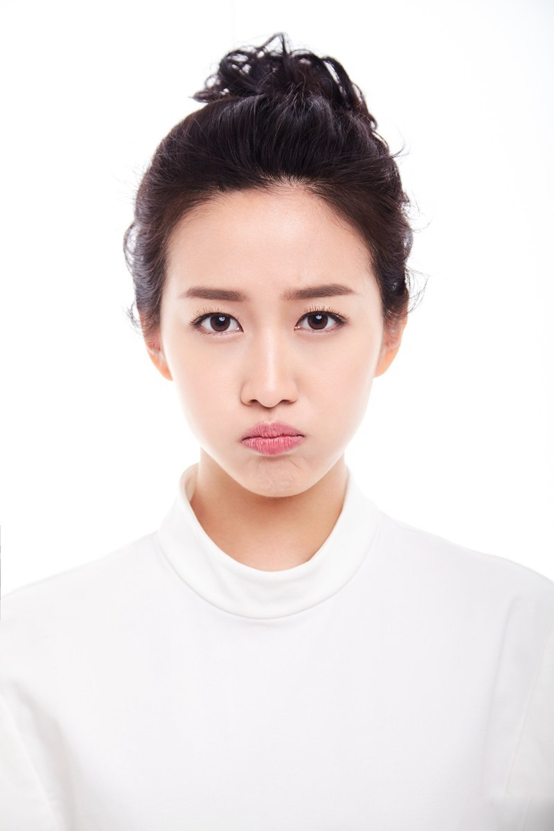 刘美含清纯甜美可爱写真曝光(6)