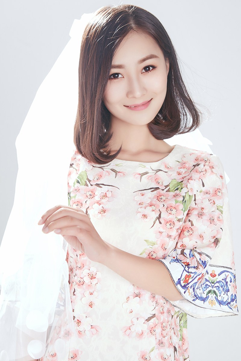 张维娜半熟温婉少女写真(5)