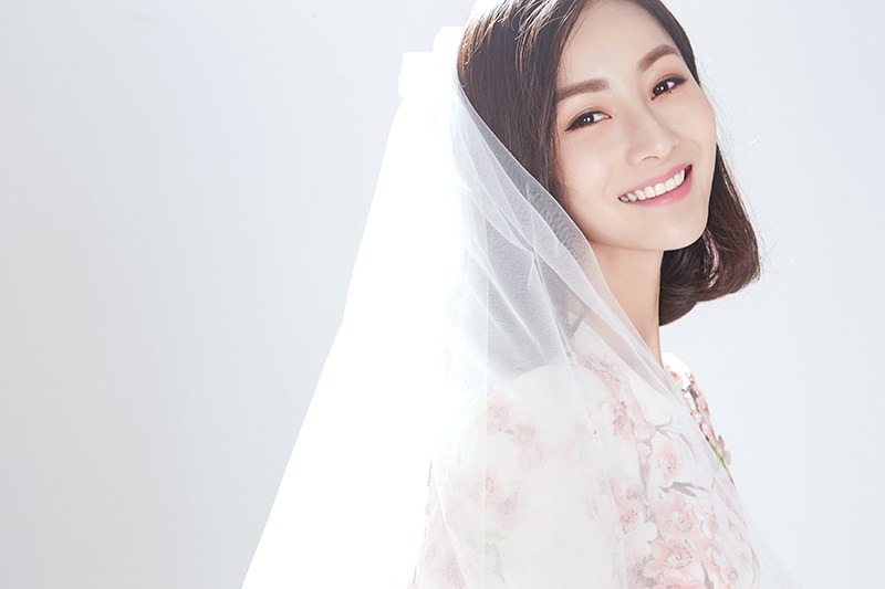张维娜半熟温婉少女写真(9)