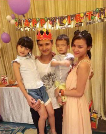 奶茶妹妹领衔娱乐圈的10大低龄辣妈(10)