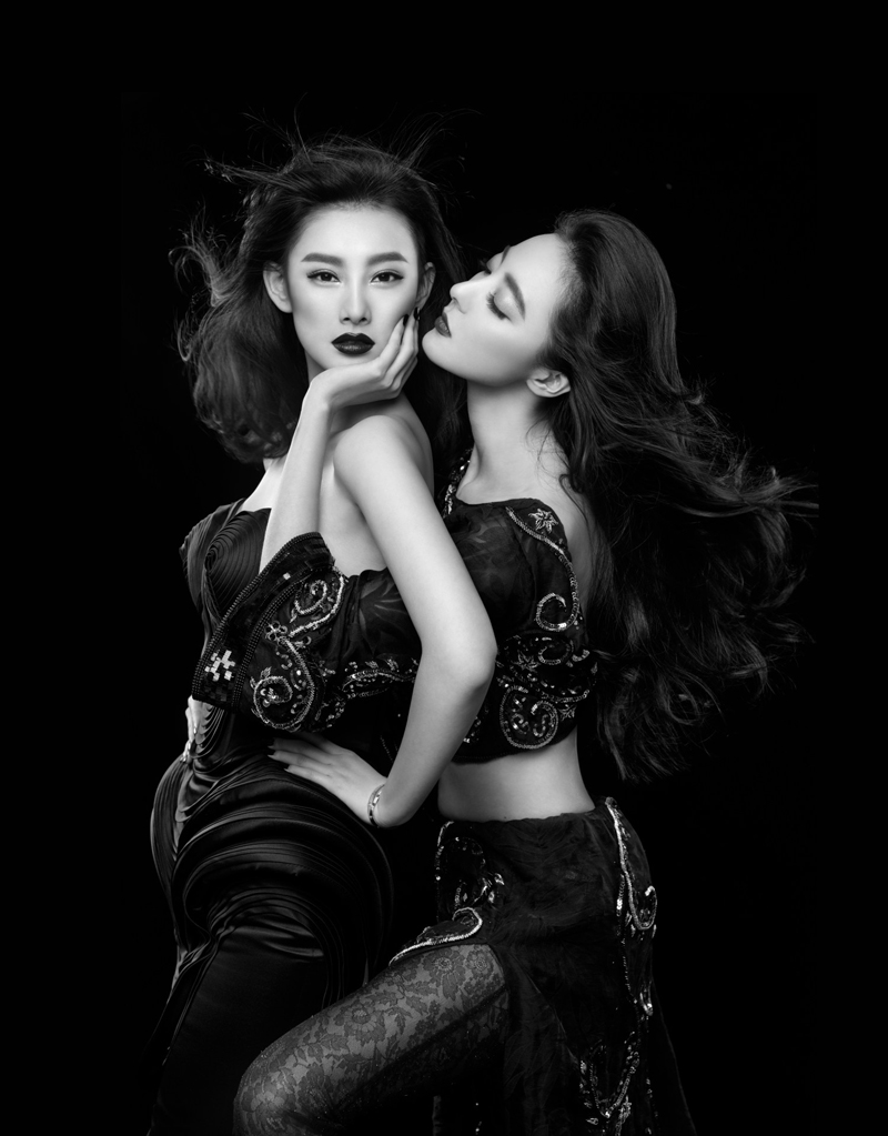 李昕岳时尚魅力双生写真曝光(2)