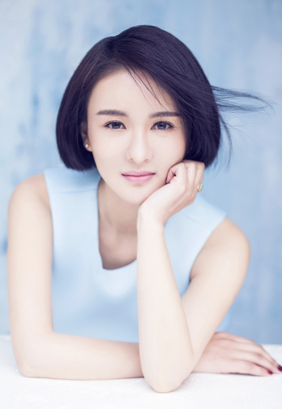 郑亦桐清新淡雅恬静迷人氧气写真曝光(3)