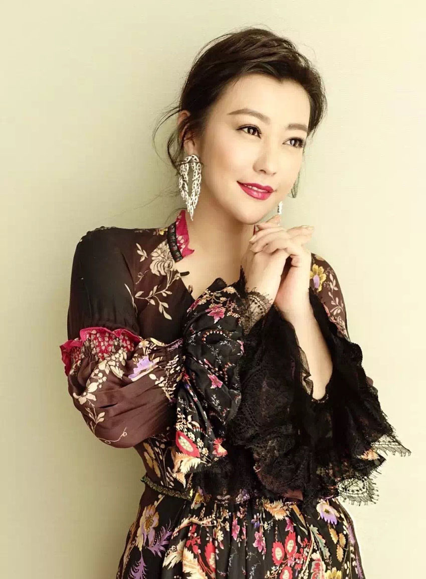郝蕾私房极致魅惑美颜盛世风情(5)
