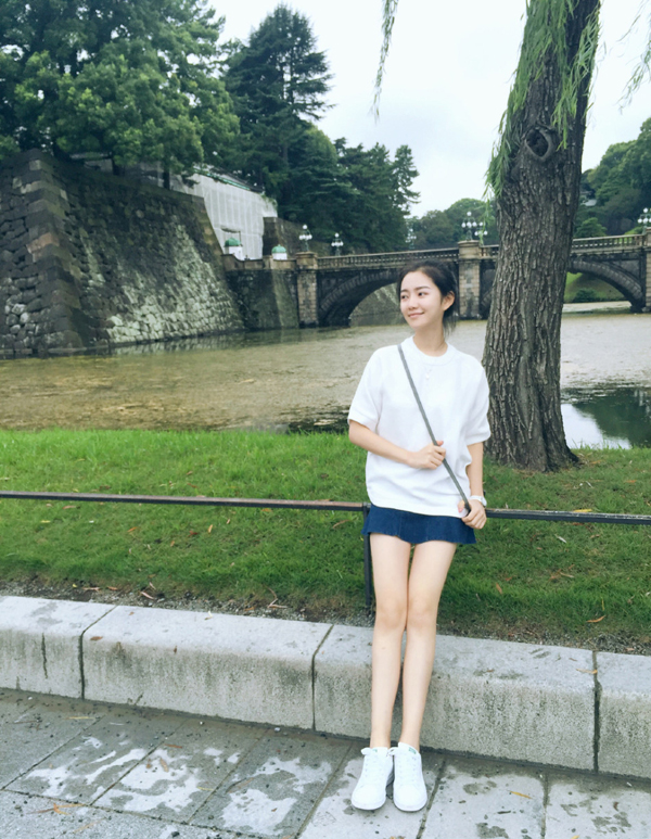 “最美举牌女生”陈娅安私房写真曝光(3)