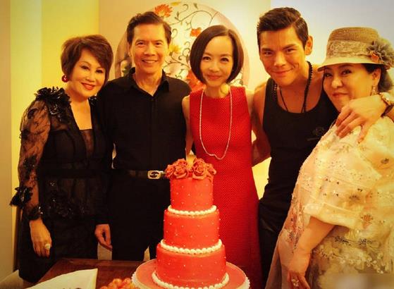 向太声援吴亦凡！扒扒向太陈岚力挺过的十大明星(7)
