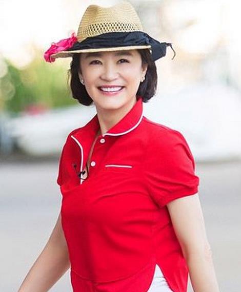 扒扒苗可秀张曼玉等15大“龙女郎“之生存现状(7)