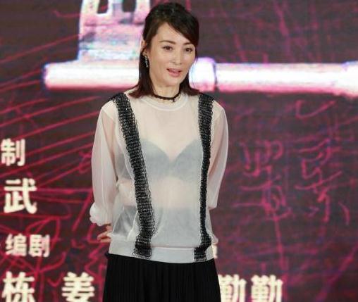 性感or雷人？扒扒穿透视装露bra抢镜的20大女星