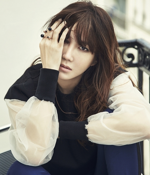 李智雅沉雅魅力风尚写真