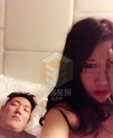 吴亦凡领衔不雅床照被曝光的10大明星(4)