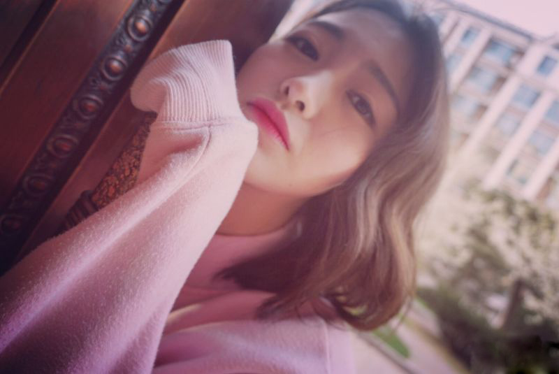 氧气美女李昕原文艺范写真曝光