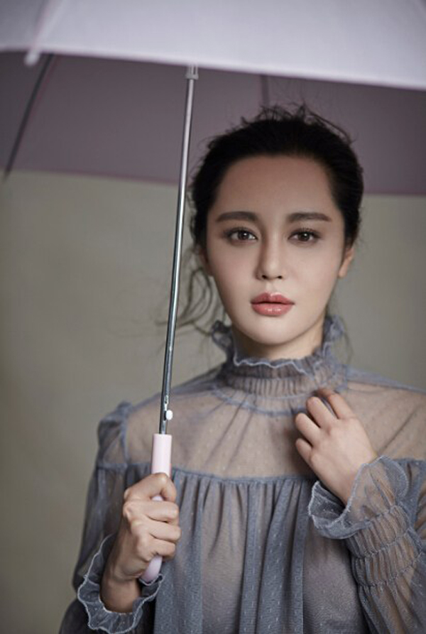 王冕清雅花色女人魅力四射