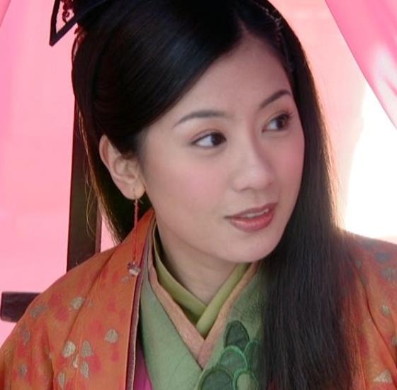 40+的童颜女神,内地有俞飞鸿,不服来辩(10)