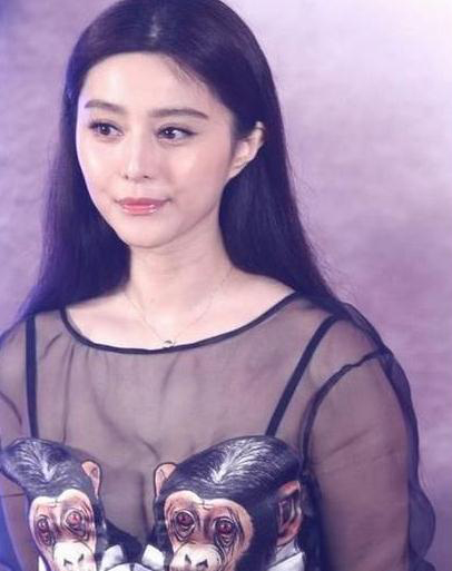 性感or雷人？扒扒穿透视装露bra抢镜的20大女星(3)