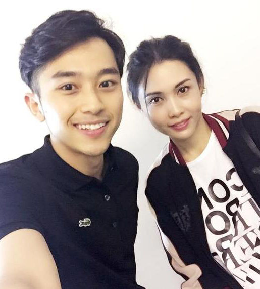 49岁的王祖贤依然美如画,而她们30岁不到脸就垮了(5)