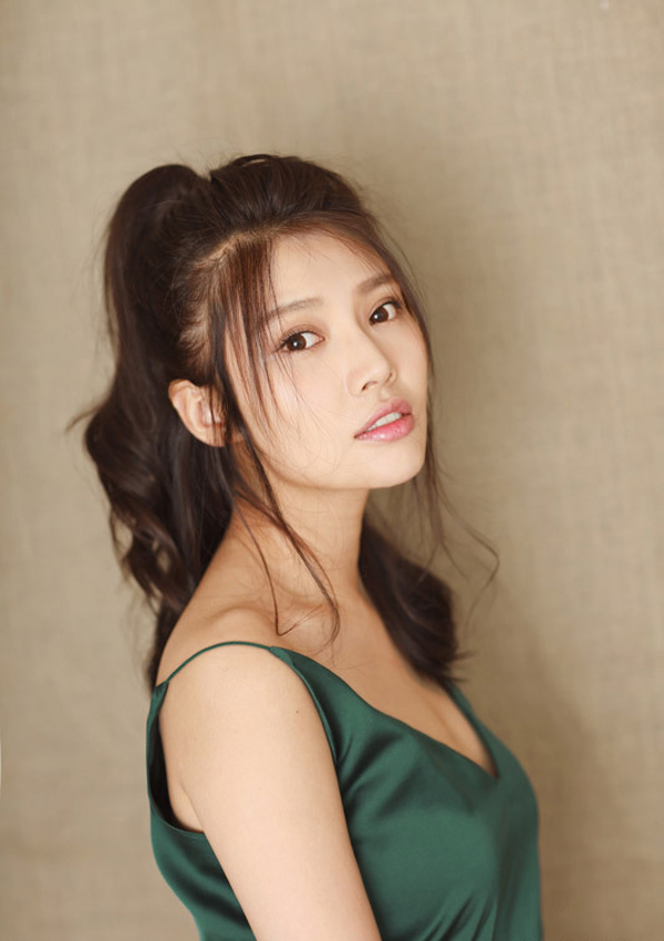 徐冬冬清新温柔少女气息写真曝光(6)