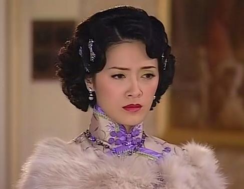 被打成猪头,患癌变卖后冠,沦为卖烟妹,八大港姐现状谁最落魄(23)