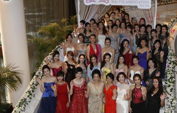 历届港姐聚会：朱玲玲赵雅芝完胜老中青三代美女