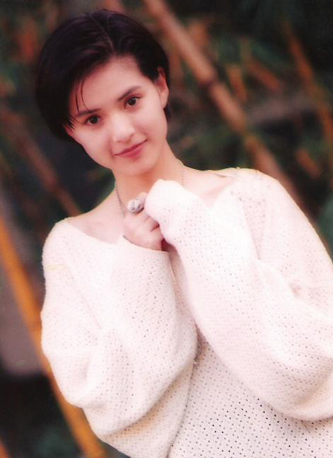 娱乐圈12大童颜女神水嫩照曝光，谁才是旧时光美人(11)