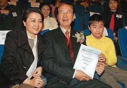 不止赌王儿子何猷君!这些富二代的才华与努力也让我们羡慕嫉妒恨(2)