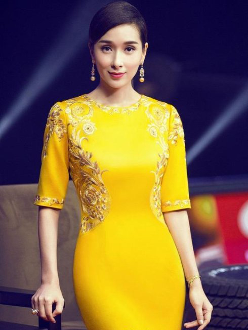 扒一扒娱乐圈八大女星被富商包养的秘闻(5)