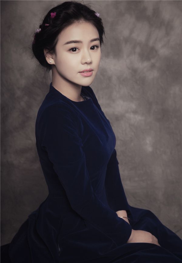 马思纯写真图片美如油画(9)