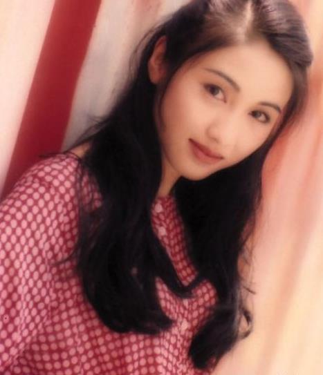 娱乐圈12大童颜女神水嫩照曝光,谁才是旧时光美人(6)
