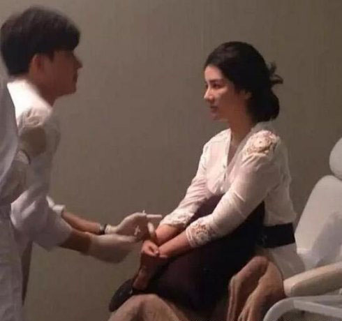 伪造家暴，跟原配抢生孩子，扒扒玩阴招耍手段遭痛批的10大女星