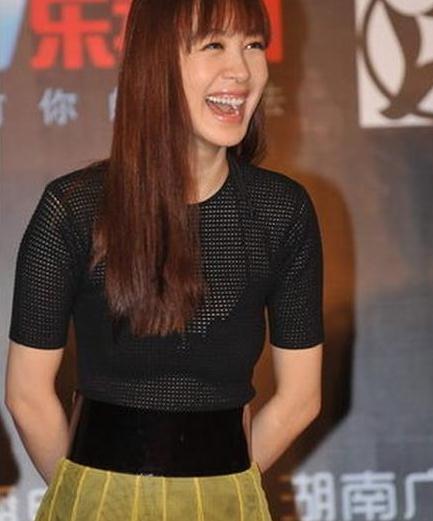 性感or雷人？扒扒穿透视装露bra抢镜的20大女星(9)