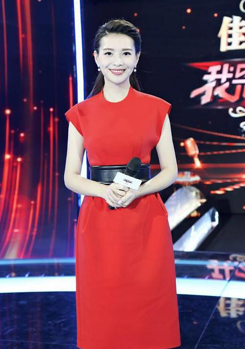 谢娜等四大卫视一姐罕见同台谁更出众？(7)